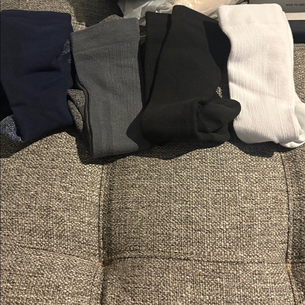 Tommy copper compressing sick set of 4 whit grey blue black open bag never